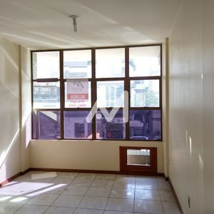 Sala Comercial com 80m² no bairro Centro em Lajeado para Alugar