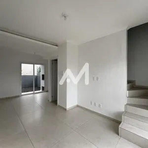 Sobrado com 68m² e 2 dormitórios no bairro Conventos em Lajeado para Comprar