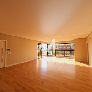 Apartamento com 151m² e 3 dormitórios no bairro Centro em Lajeado para Comprar