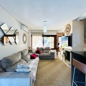 Sobrado com 176m² e 3 dormitórios no bairro Universitário em Lajeado para Comprar