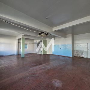 Loja com 300m² no bairro Conventos em Lajeado para Alugar
