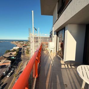 Apartamento com 163m², 3 dormitórios, 1 suíte, 1 vaga no Mar Azul em Torres para Comprar