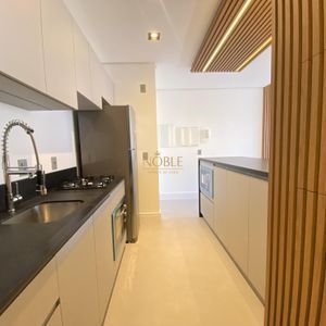 Apartamento com 73m², 2 dormitórios, 2 suítes, 1 vaga no Magma em Torres para Comprar