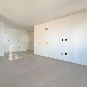 Apartamento com 78m², 2 dormitórios, 1 suíte, 2 vagas no Vista Mare em Torres para Comprar