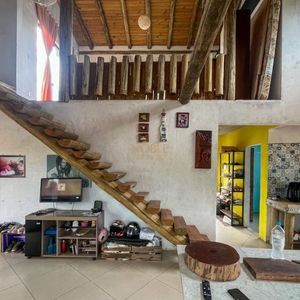 Casa com 80m², 2 dormitórios, 2 vagas no bairro Vila São João em Torres para Comprar