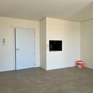 Apartamento com 78m², 2 dormitórios, 2 suítes, 1 vaga no Rosa dos Ventos em Torres para Comprar