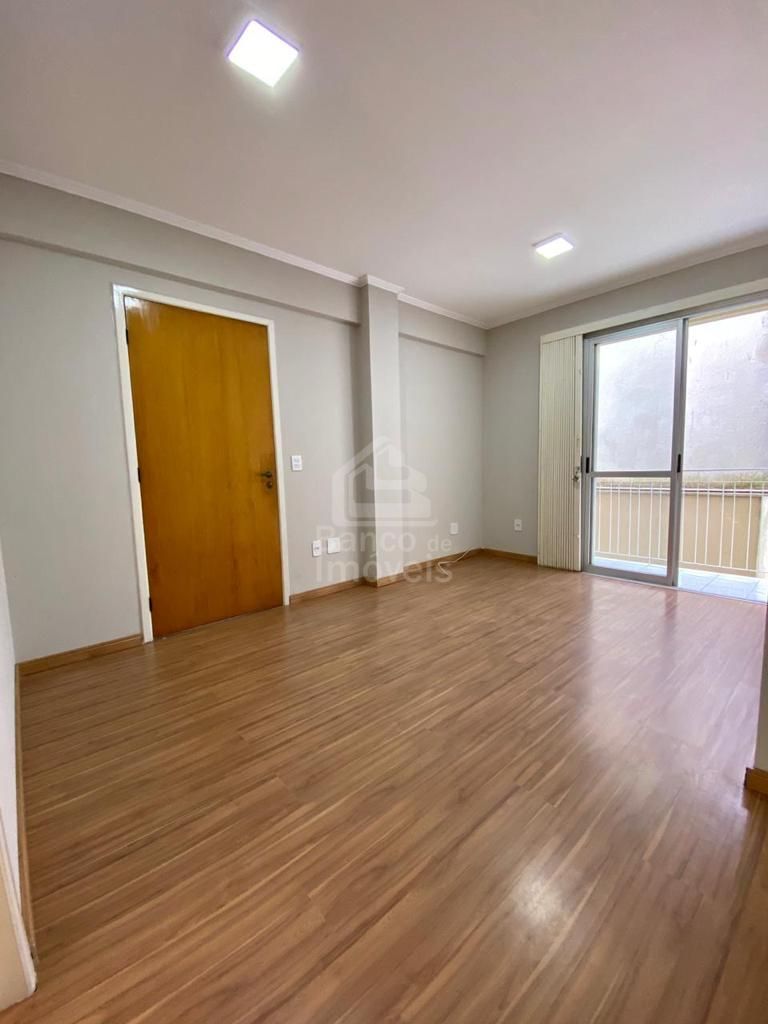 Apartamento para alugar com 2 quartos, 63m² - Foto 2