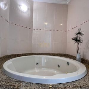 Cobertura com 220m², 3 dormitórios, 3 suítes, 2 vagas no Saint Germain em Torres para Comprar