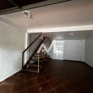 Casa com 120m² e 3 dormitórios no bairro Centro em Lajeado para Alugar