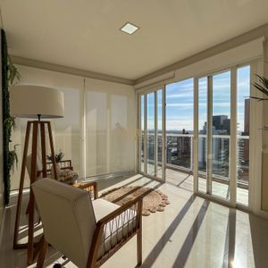 Apartamento com 84m², 2 dormitórios, 1 suíte, 2 vagas no Dom Raphael em Torres para Comprar