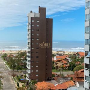 Apartamento com 130m², 3 dormitórios, 1 suíte, 2 vagas no Monterrey em Torres para Comprar