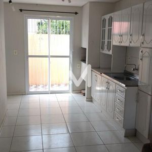 Sobrado com 68m² e 2 dormitórios no bairro Universitário em Lajeado para Comprar