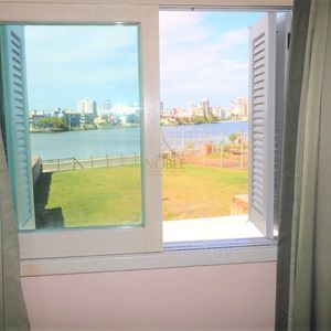 Apartamento com 53m², 2 dormitórios, 1 vaga no Condomínio Justo em Torres para Comprar