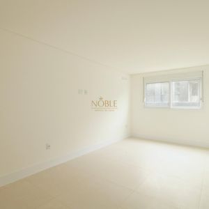 Apartamento com 130m², 3 dormitórios, 1 suíte, 2 vagas no Monterrey em Torres para Comprar