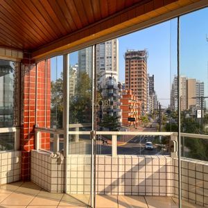 Apartamento com 161m², 3 dormitórios, 1 suíte, 1 vaga no Parliluad em Torres para Comprar