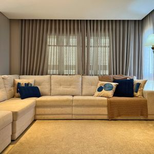 Apartamento com 180m², 3 dormitórios, 1 suíte, 2 vagas no Debret em Torres para Comprar