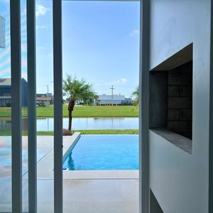 Casa de Condomínio com 264m², 4 dormitórios, 4 suítes, 2 vagas no Reserva das Águas em Torres para Comprar