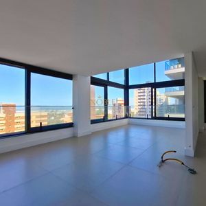 Apartamento com 142m², 3 dormitórios, 3 suítes, 2 vagas no Voga em Torres para Comprar