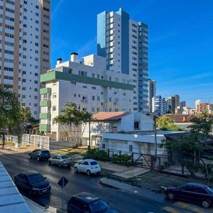 Apartamento com 117m², 3 dormitórios, 3 suítes, 1 vaga no Lex Center em Torres para Comprar