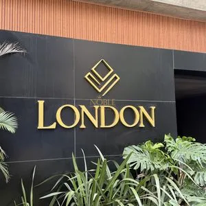 Apartamento com 110m², 3 dormitórios, 1 suíte, 2 vagas no LONDON em Torres para Comprar