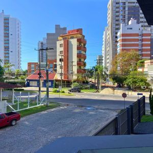 Apartamento com 146m², 4 dormitórios, 2 suítes, 2 vagas no Farol Da Praia em Torres para Comprar