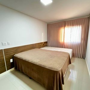 Apartamento com 77m², 2 dormitórios, 1 suíte, 1 vaga no Piazza em Torres para Comprar