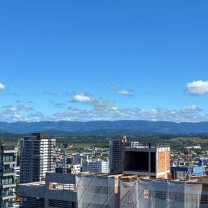 Cobertura com 385m², 4 dormitórios, 4 suítes, 4 vagas no Vanguard em Torres para Comprar