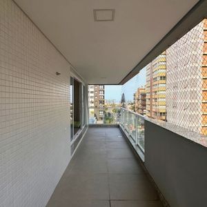 Apartamento com 139m², 3 dormitórios, 3 suítes, 2 vagas no Di milano em Torres para Comprar