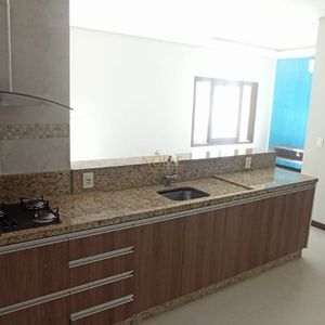 Casa com 76m², 2 dormitórios, 1 suíte, 1 vaga no bairro Bella Torres em Passo de Torres para Comprar