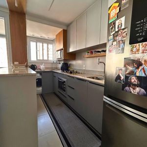 Apartamento com 92m², 3 dormitórios, 1 suíte, 2 vagas no Più Belle Residencial em Torres para Comprar