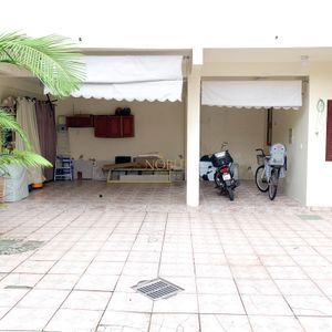 Casa com 300m², 5 dormitórios, 3 vagas no bairro Getúlio Vargas em Torres para Comprar
