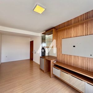 Apartamento com 95m² e 3 dormitórios no bairro Universitário em Lajeado para Alugar