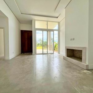 Casa de Condomínio com 180m², 4 dormitórios, 4 suítes, 2 vagas no Condomínio Ilhas Park em Torres para Comprar