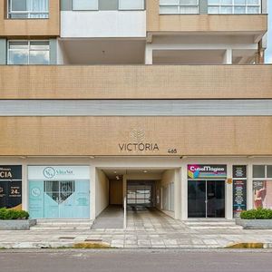 Apartamento com 99m², 3 dormitórios, 1 suíte, 2 vagas no Victória em Torres para Comprar