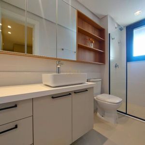 Apartamento com 118m², 3 dormitórios, 3 suítes, 2 vagas no Freedom em Torres para Comprar