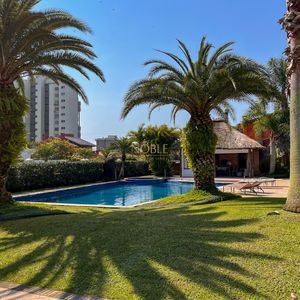 Casa, 4 dormitórios, 2 suítes, 3 vagas no bairro Praia Grande em Torres para Comprar