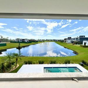 Casa de Condomínio com 311m², 3 dormitórios, 3 suítes, 2 vagas no Reserva das Águas em Torres para Comprar