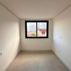 Apartamento com 68m², 2 dormitórios, 1 suíte, 1 vaga no Florença em Torres para Comprar
