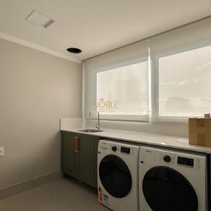 Apartamento com 240m², 4 dormitórios, 4 suítes, 3 vagas no Blue Diamond em Torres para Comprar