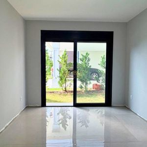 Casa de Condomínio com 222m², 4 dormitórios, 4 suítes, 2 vagas no Reserva das Águas em Torres para Comprar