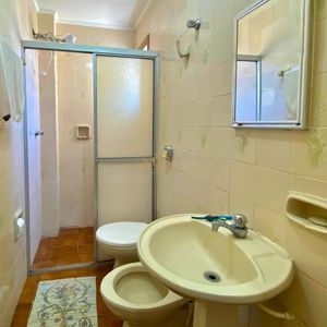 Apartamento com 82m², 2 dormitórios, 1 vaga no Edifício Dona Emília em Torres para Comprar