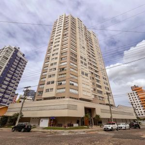 Apartamento com 89m², 2 dormitórios, 1 suíte, 1 vaga no Michelângelo em Torres para Comprar
