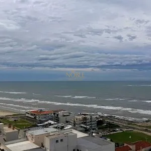 Apartamento com 119m², 3 dormitórios, 3 suítes, 2 vagas no La Vistara em Torres para Comprar