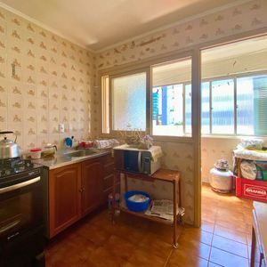 Apartamento com 82m², 2 dormitórios, 1 vaga no Edifício Dona Emília em Torres para Comprar