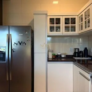 Casa com 243m², 4 dormitórios, 1 suíte, 2 vagas no bairro Stan em Torres para Comprar