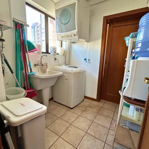 Cobertura com 400m², 4 dormitórios, 1 suíte, 2 vagas no Residencial da Barra em Torres para Comprar