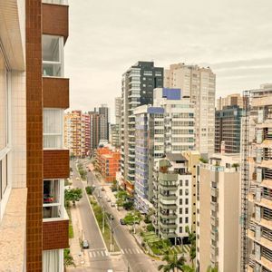 Apartamento com 110m², 3 dormitórios, 1 suíte, 2 vagas no San Pietro em Torres para Comprar