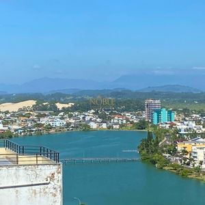 Apartamento com 166m², 2 dormitórios, 2 suítes, 3 vagas no La Vistara em Torres para Comprar