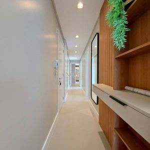 Apartamento com 118m², 3 dormitórios, 3 suítes, 2 vagas no Freedom em Torres para Comprar