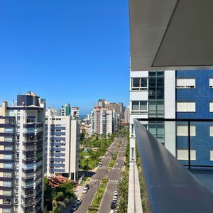 Apartamento com 220m², 4 dormitórios, 4 suítes, 3 vagas no Vitra em Torres para Comprar